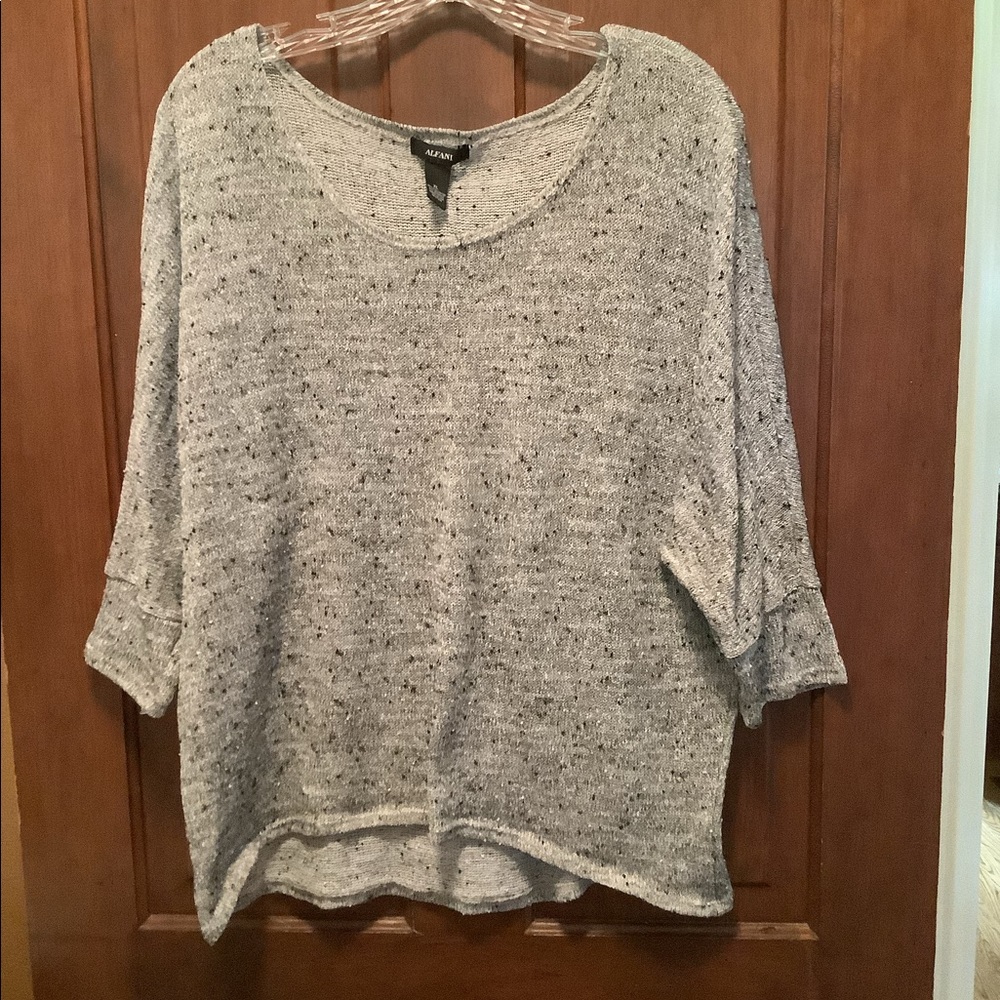 Alfani Xl lightweight sweater top black and white